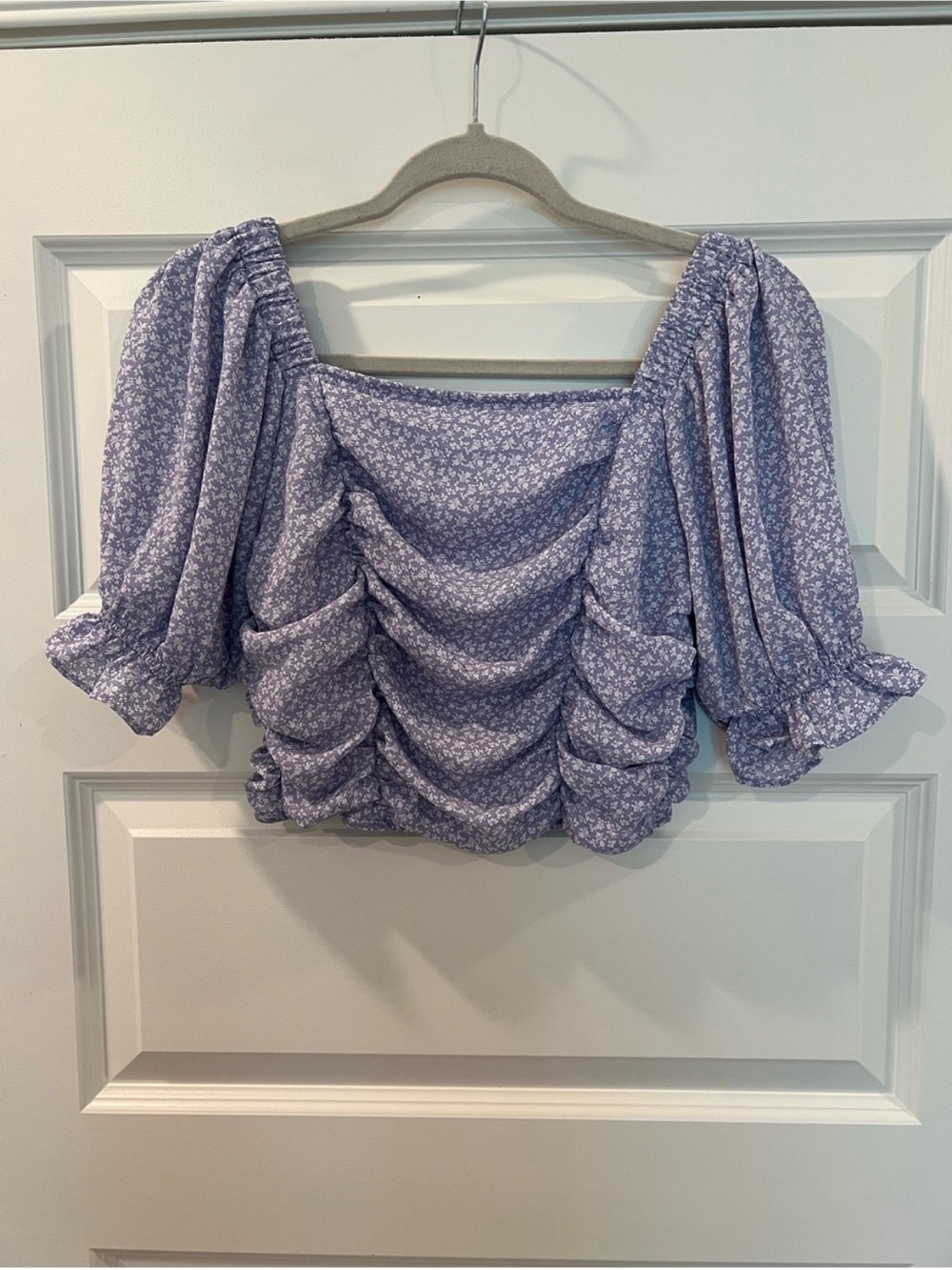 Altar’d State Lavender Ruched Floral Puff Sleeve Smocked Crop Top Medium - Picture 10 of 10